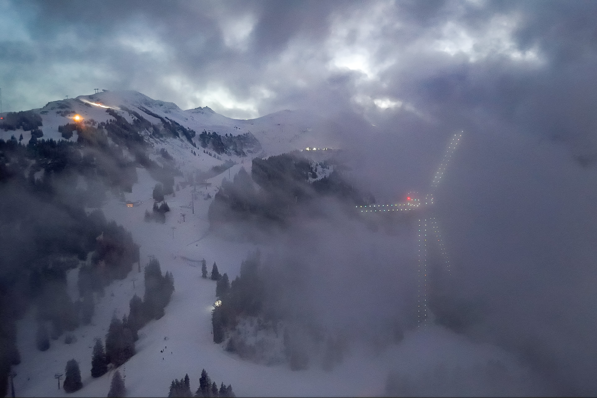 Eine Anlage der bis zu sechs geplanten Windanlagen des Windparks Flumserberg visualisiert